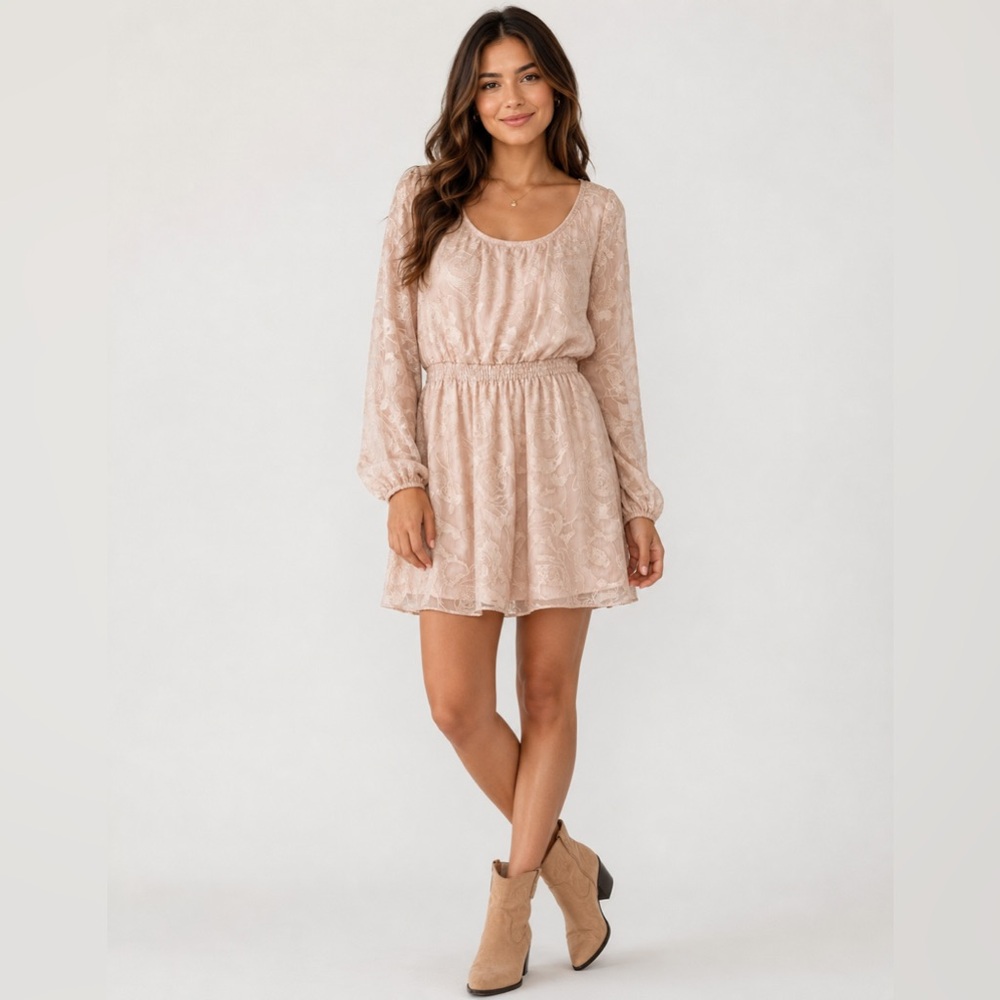 Chelsea & Violet Blush Long Sleeve Lace Overly Mini Dress Size Large
